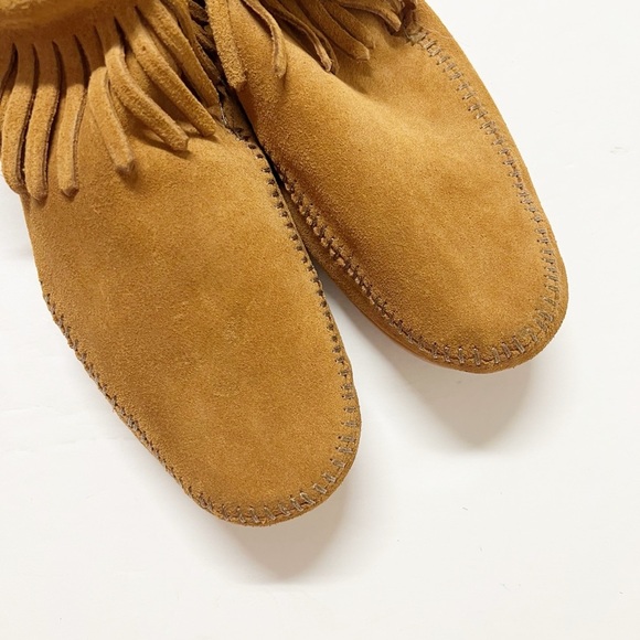 Minnetonka Womens Brown Suede Leather Feather Concho Beaded Low Boot Size 10 - Picture 6 of 10